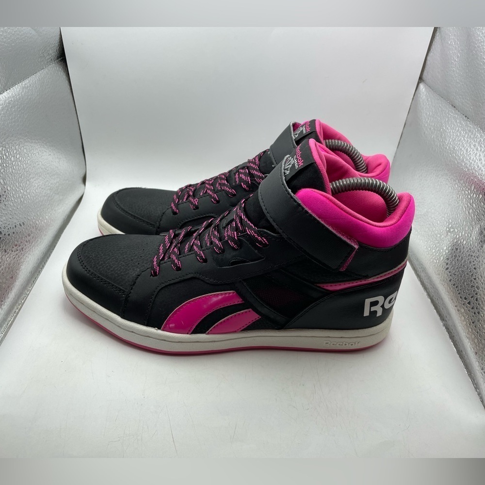 Reebok Classic high sneakers size womens 7.5/ men’s 6